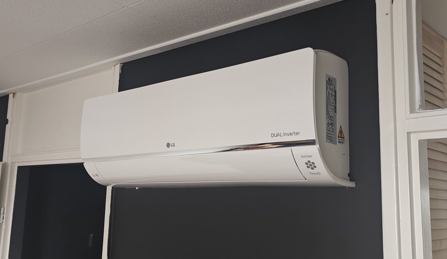 Airco binnenunit wit model